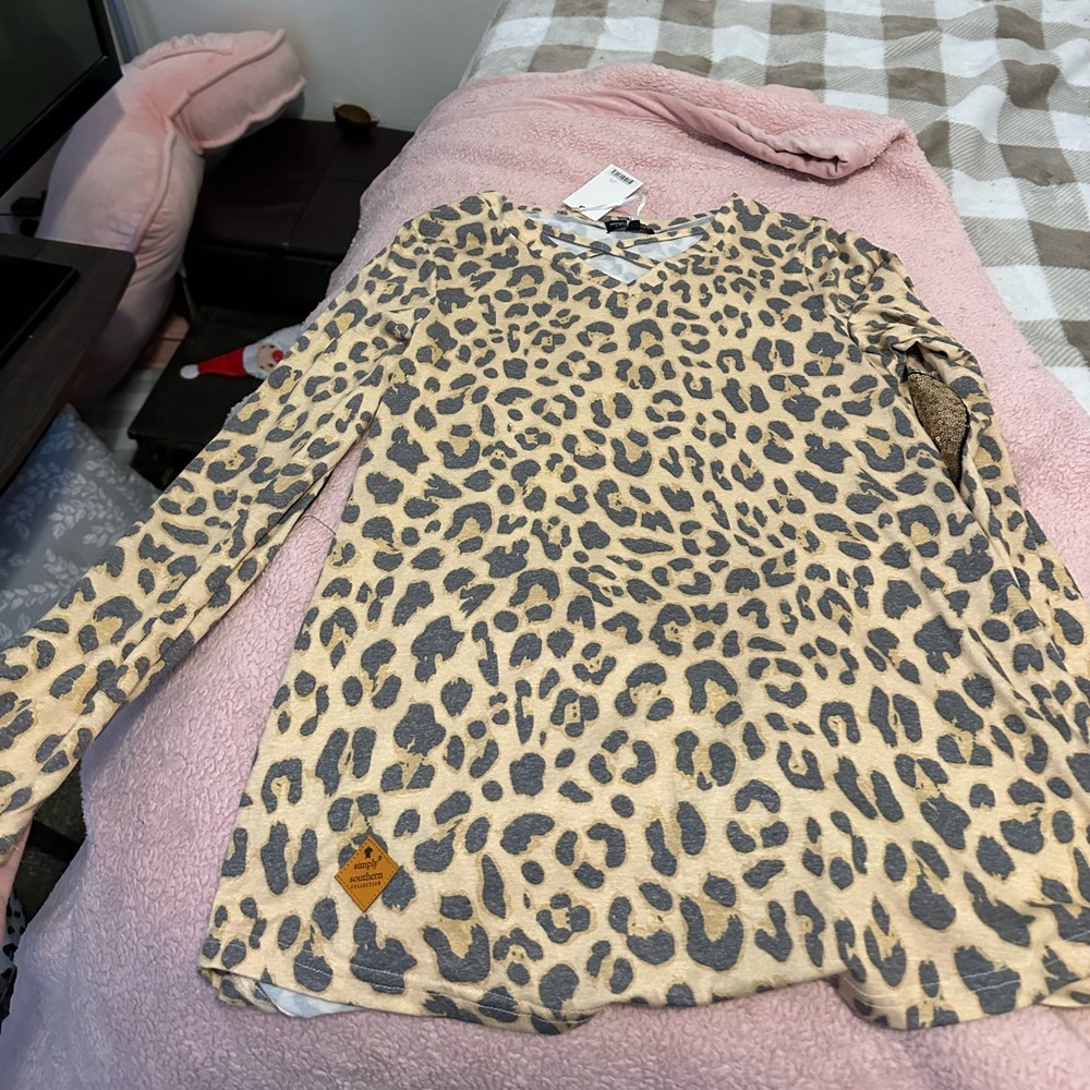 Simply Southern long sleeve top. Never been worn, tags still on
